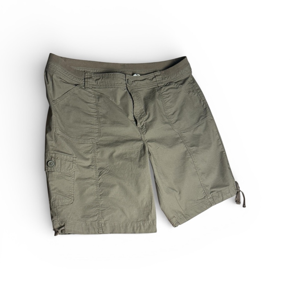 St. John's Bay Women's Olive Cargo classic Shorts 5 pockets zip closure SZ 18P